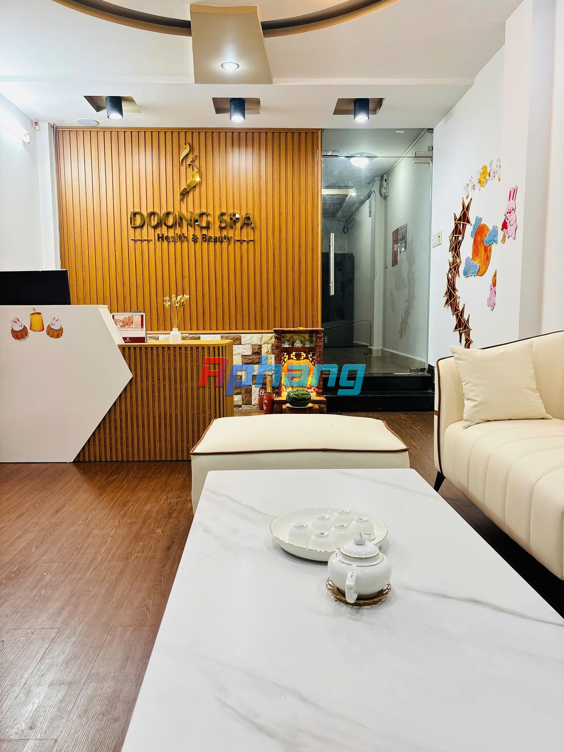 le tan spa.jpg